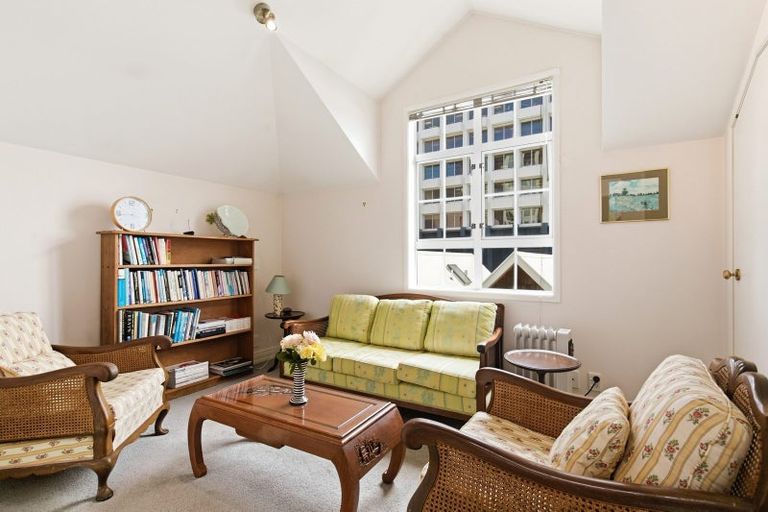 Photo of property in 58 Pipitea Street, Thorndon, Wellington, 6011