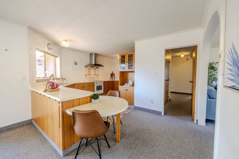 Photo of property in 31 Auckland Road, Greenmeadows, Napier, 4112