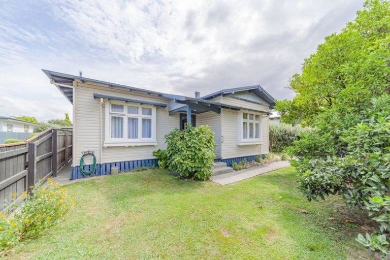 Photo of property in 607 Maddison Street, Akina, Hastings, 4122