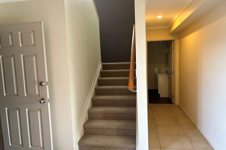 Photo of property in 2/168 Rangitoto Road, Papatoetoe, Auckland, 2025