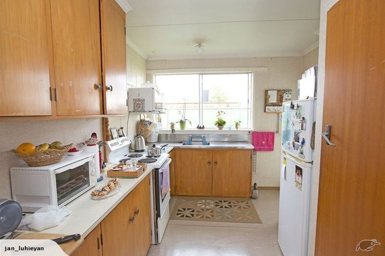 Photo of property in 2 Chaytor Street, West End, Palmerston North, 4410