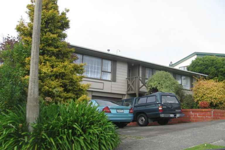 Photo of property in 216 Staithes Drive South, Whitby, Porirua, 5024