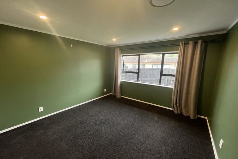 Photo of property in 2/6b Youngs Road, Papakura, 2110
