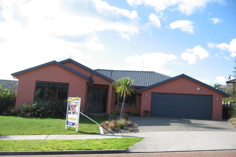 Photo of property in 10 Manara Place, The Gardens, Auckland, 2105