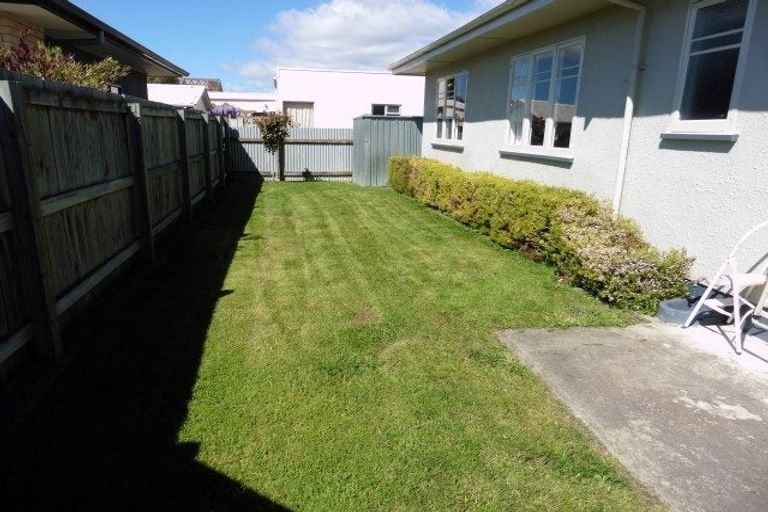 Photo of property in 4 Anderson Road, Taradale, Napier, 4112