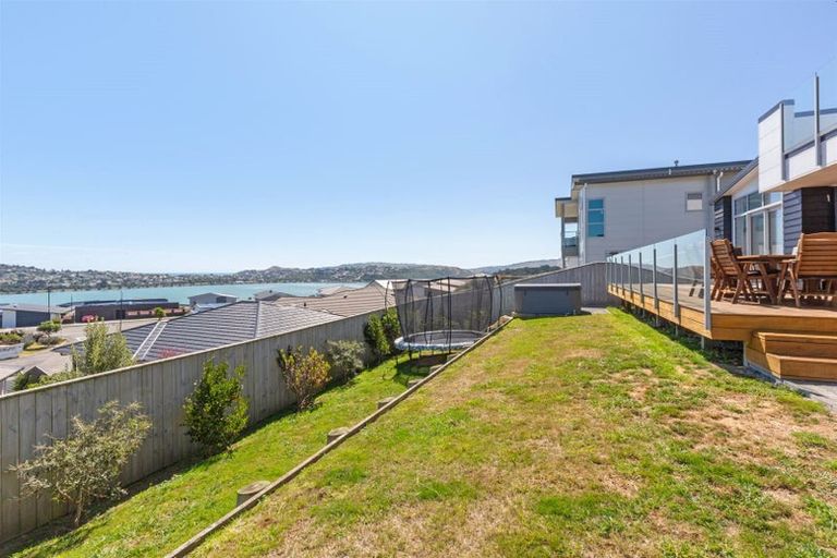 Photo of property in 78 Queen Charlotte Drive, Aotea, Porirua, 5024