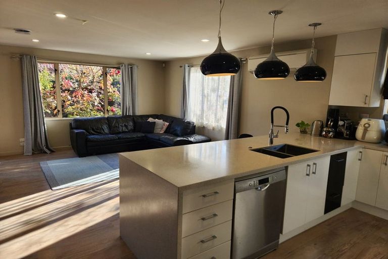 Photo of property in 135 Memorial Avenue, Burnside, Christchurch, 8053