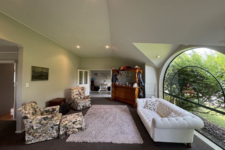 Photo of property in 3 West Fairway, Golflands, Auckland, 2013