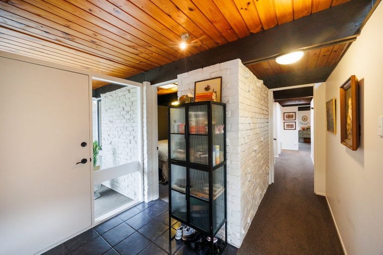 Photo of property in 11 Chilton Grove, Hokowhitu, Palmerston North, 4410