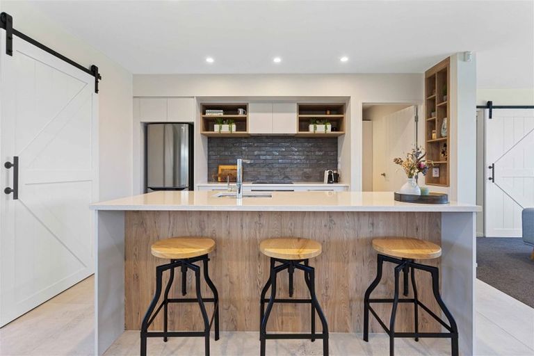 Photo of property in 8 Rosewood Drive, Amberley, 7410