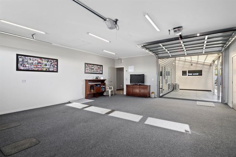 Photo of property in 12 Woodstock Place, Stoke, Nelson, 7011