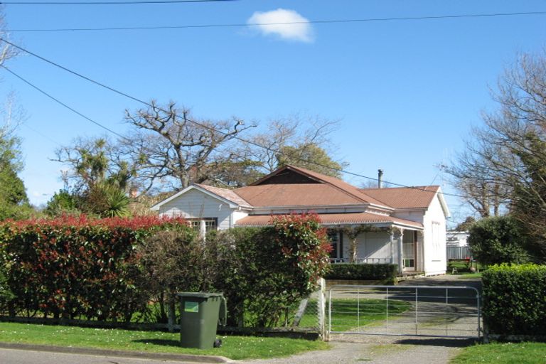 Photo of property in 54 Grey Street, Marton, 4710