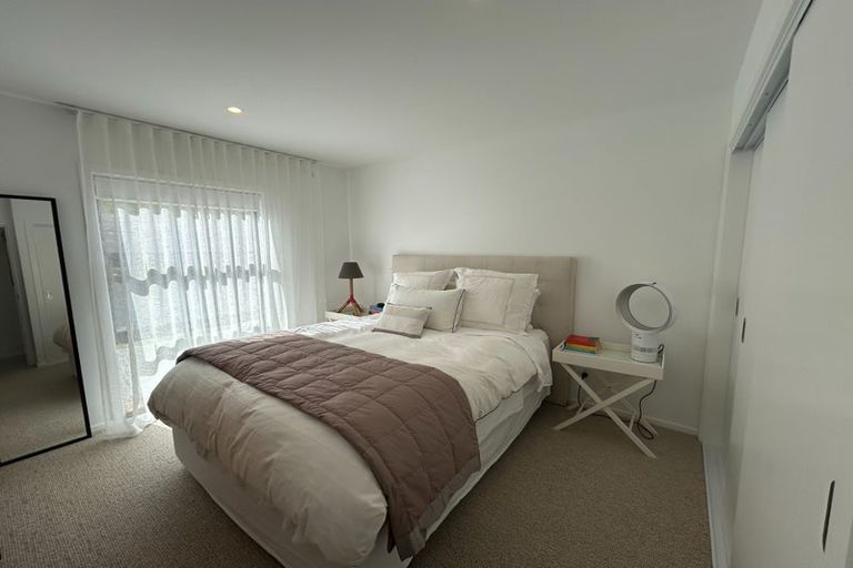 Photo of property in 29 Tomtit Crescent, Lake Hawea, 9382