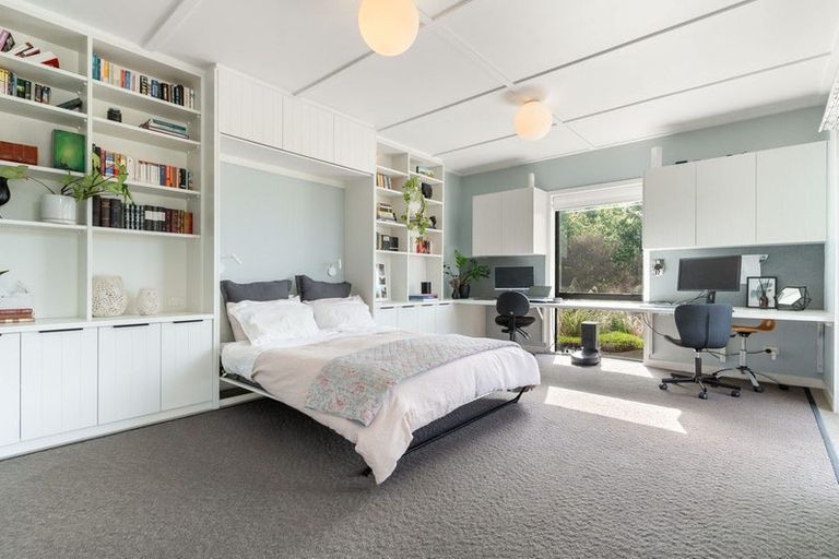 Photo of property in 7 Fairway Drive, Martinborough, 5711