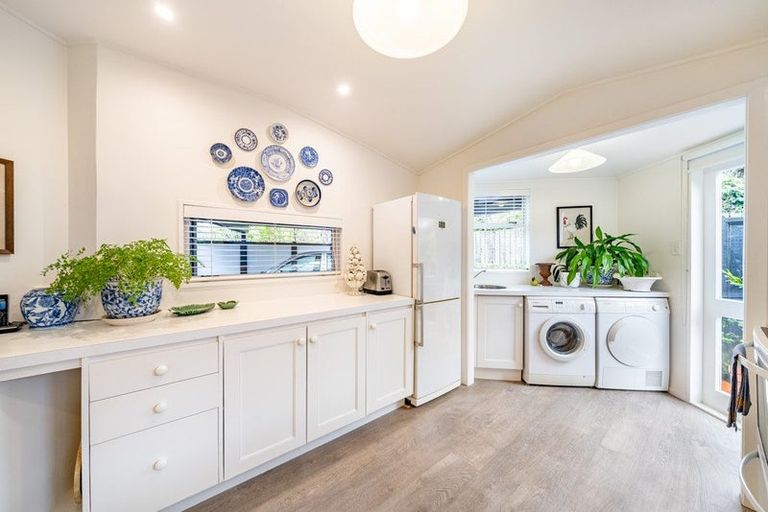 Photo of property in 4/23 Box Hill, Khandallah, Wellington, 6035