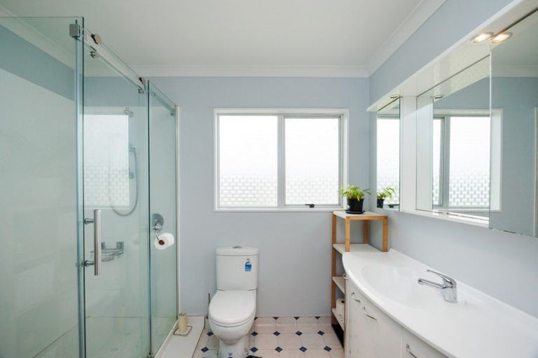 Photo of property in 22 Palliser Place, Milson, Palmerston North, 4414