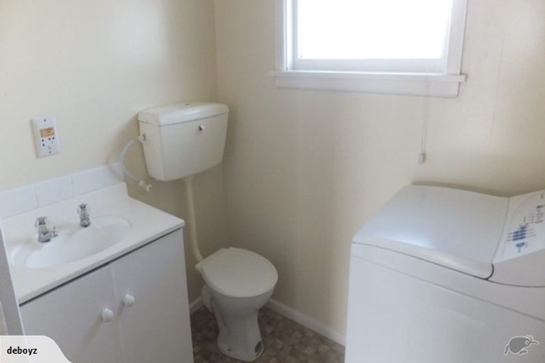 Photo of property in Capel Courts, 5/141a Clarence Street, Riccarton, Christchurch, 8011