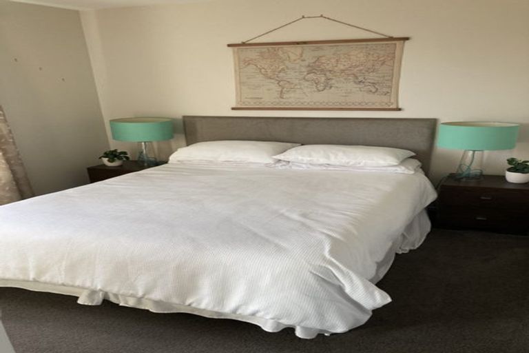 Photo of property in 16a Dunsford Close, Halswell, Christchurch, 8025