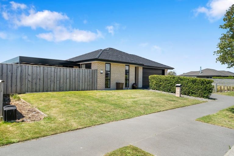 Photo of property in 16 Bethany Road, Rolleston, 7614