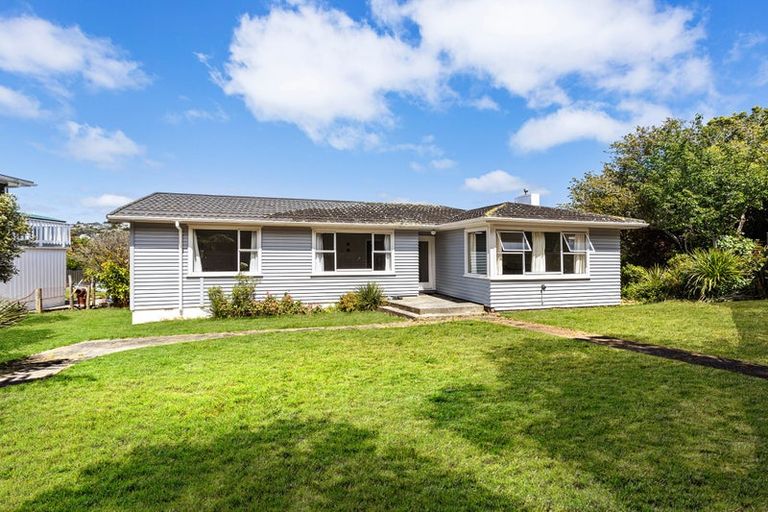 Photo of property in 12 Hawtrey Terrace, Johnsonville, Wellington, 6037