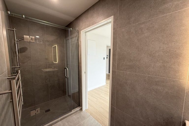 Photo of property in 1/9 Kamaka Road, Mangere Bridge, Auckland, 2022