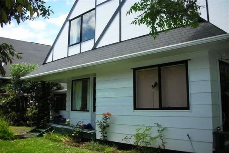 Photo of property in 3/14 Sandgate Avenue, Botany Downs, Auckland, 2010