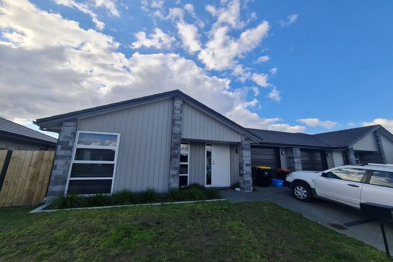 Photo of property in 36 Hills View Drive, Papamoa, 3118