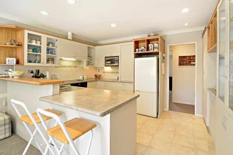 Photo of property in 32 Maybole Drive, Flat Bush, Auckland, 2016