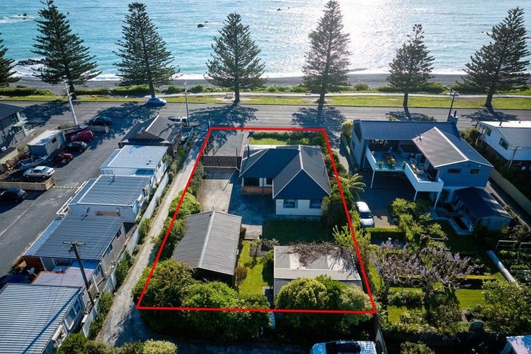 Photo of property in 136 Esplanade, Kaikoura, 7300