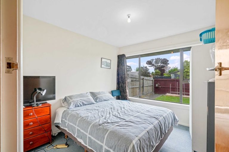 Photo of property in 6 Skerten Avenue, Hornby, Christchurch, 8042