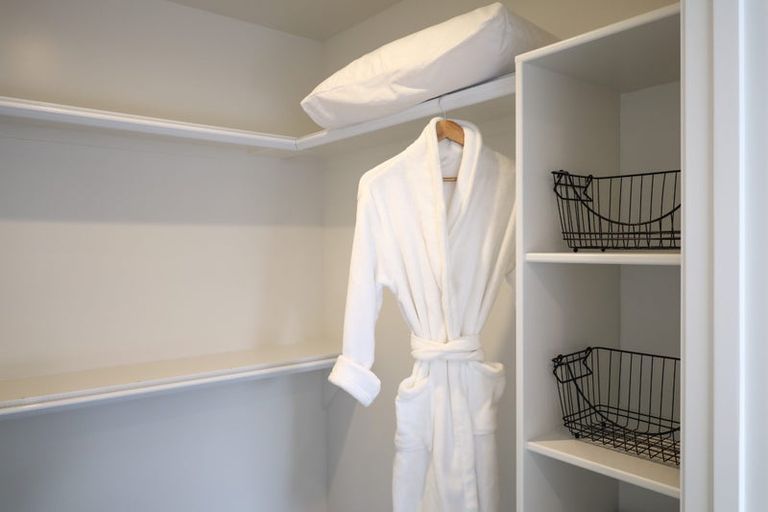 Photo of property in 14 Samuel Place, Terrace End, Palmerston North, 4410