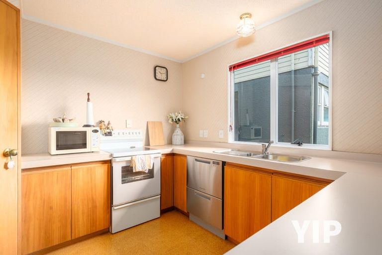 Photo of property in 79 Moorefield Road, Johnsonville, Wellington, 6037