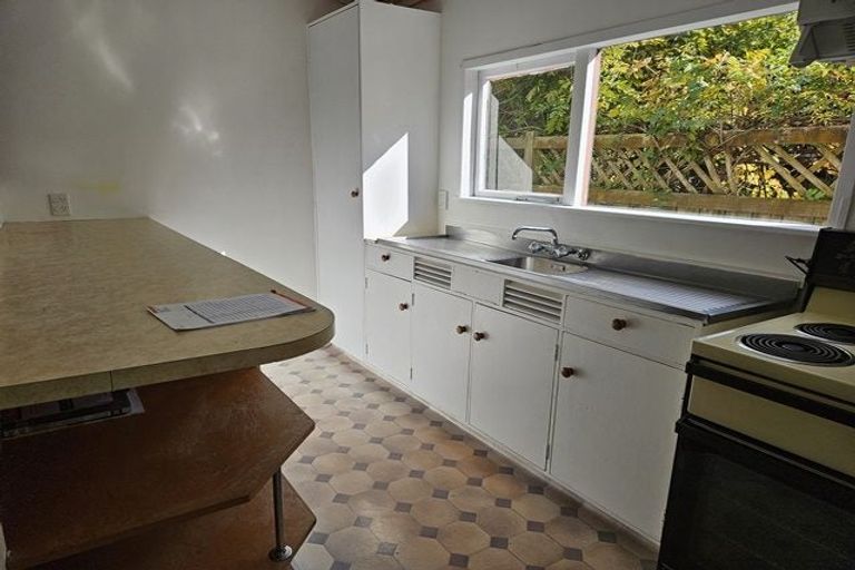 Photo of property in 41 Weston Avenue, Roslyn, Palmerston North, 4414