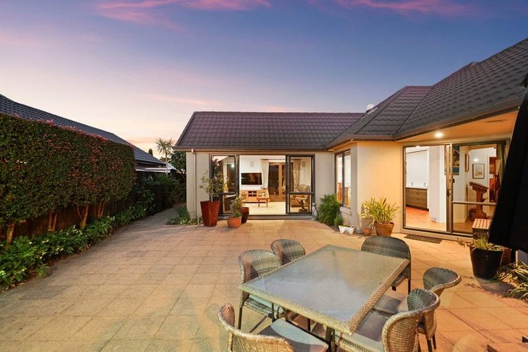 Photo of property in 2 Sovereign Place, Rototuna North, Hamilton, 3210