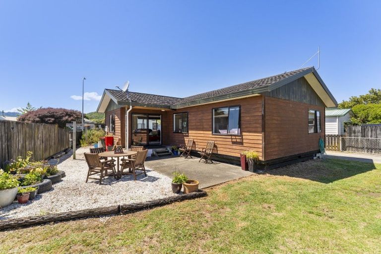 Photo of property in 4 Palmer Court, Paraparaumu, 5032