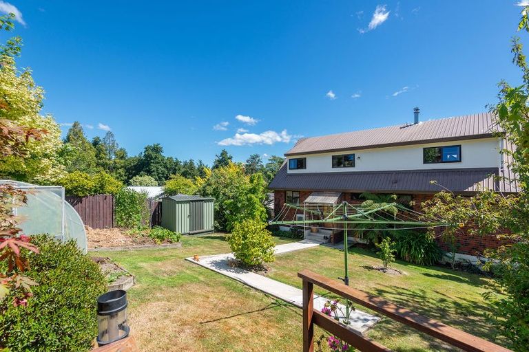 Photo of property in 74 Kinmont Crescent, Kinmont Park, Mosgiel, 9024