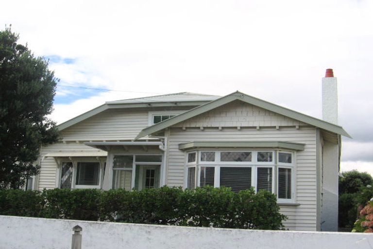 Photo of property in 14 Bay Street, Petone, Lower Hutt, 5012