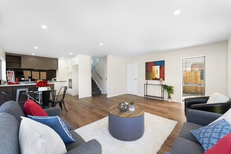 Photo of property in 5c Braeburn Place, Takanini, 2112