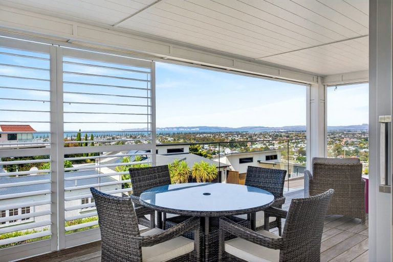 Photo of property in 7 Enfield Road, Hospital Hill, Napier, 4110