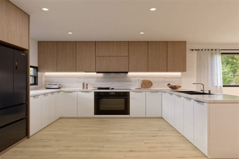 Photo of property in 39 Millen Avenue, Pakuranga, Auckland, 2010