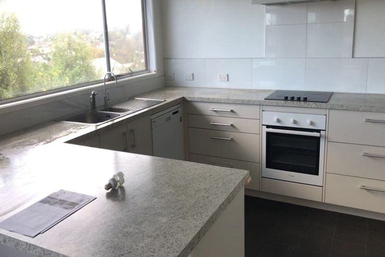 Photo of property in 3 Lantern Court, Henderson, Auckland, 0612