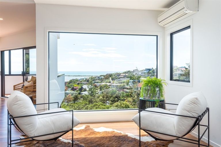 Photo of property in 139 Mount Pleasant Road, Mount Pleasant, Christchurch, 8081