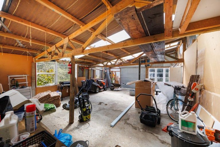 Photo of property in 135 Zigzag Road, Pohangina, Feilding, 4775