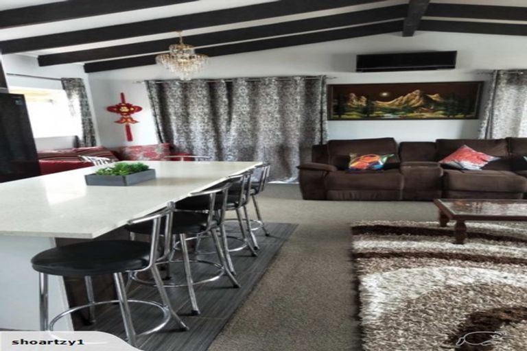 Photo of property in 57c Kamara Road, Glen Eden, Auckland, 0602