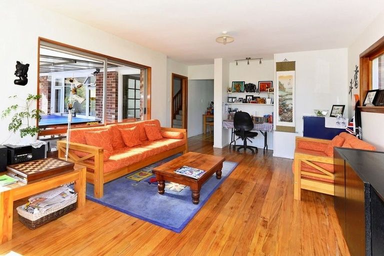 Photo of property in 6 Merton Place, Bryndwr, Christchurch, 8053