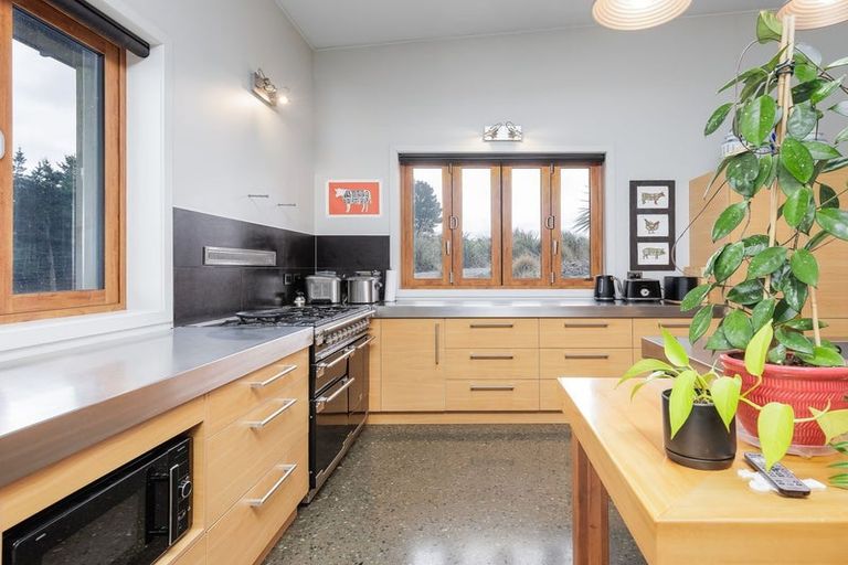 Photo of property in 246 Centrewood Park Road, Waimate, 7977