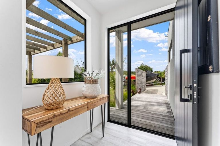 Photo of property in 20 Sunrise Boulevard, Snells Beach, 0920