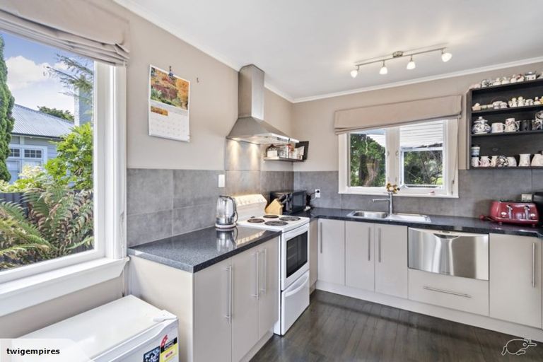 Photo of property in 73 Beach Road, Pahurehure, Papakura, 2113