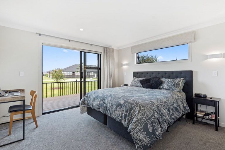 Photo of property in 20 Naeo Close, Papamoa Beach, Papamoa, 3118
