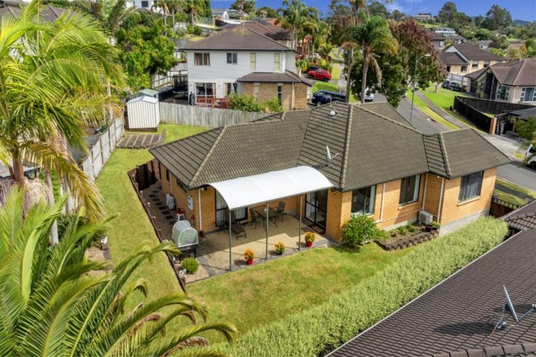 Photo of property in 16 Leafield Crescent, Henderson, Auckland, 0612